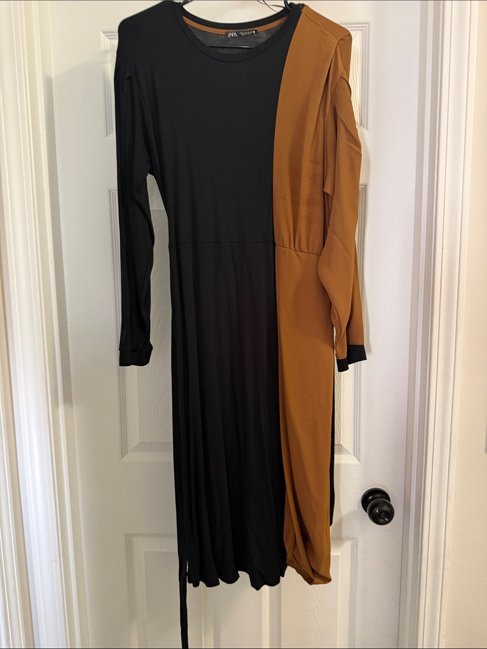Zara Black and Brown Long-Sleeve Colorblock Midi Dress